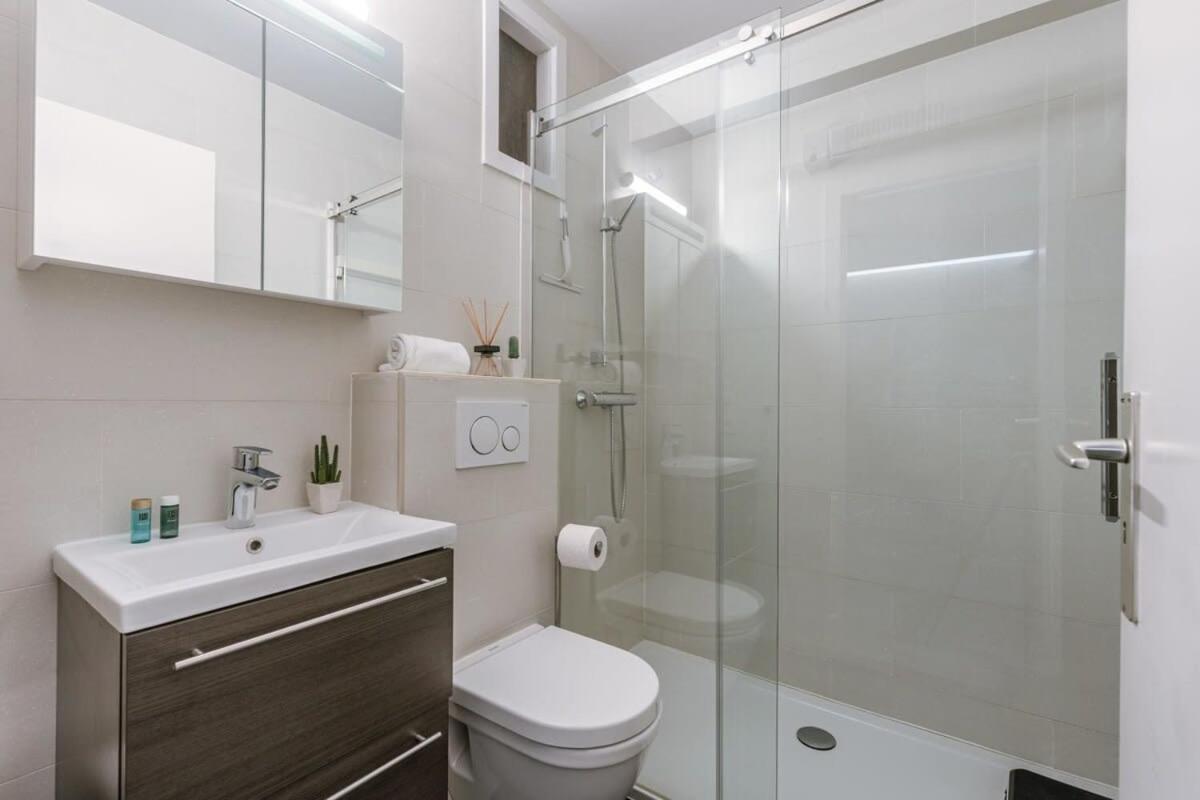 Appartement Huswell - Charming Studio With Terrace Nearby The Beach à Middelkerke Extérieur photo